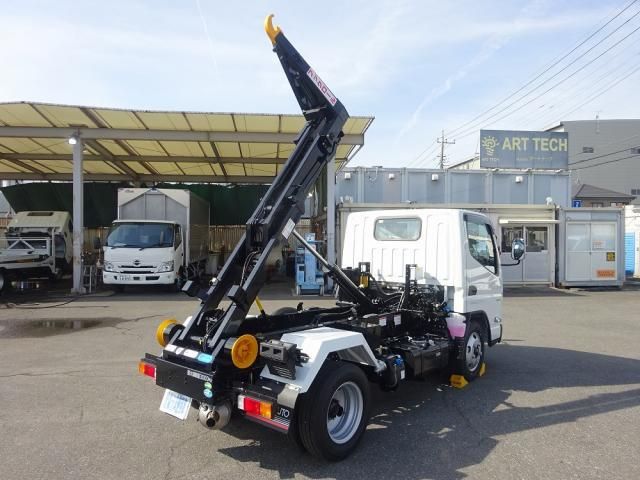 MITSUBISHI CANTER 2025 Image 31