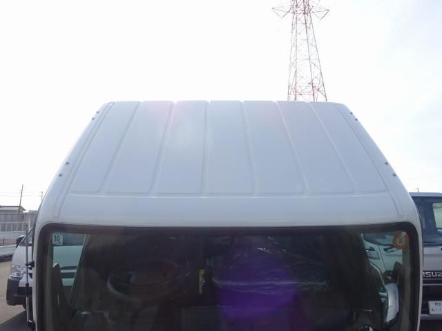 MITSUBISHI CANTER 2025 Image 31