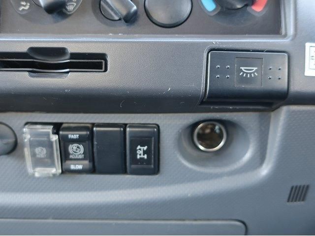 ISUZU FORWARD 2013 Image 31