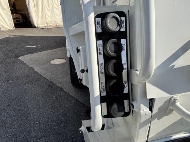 HINO RANGER 2014 Image 31