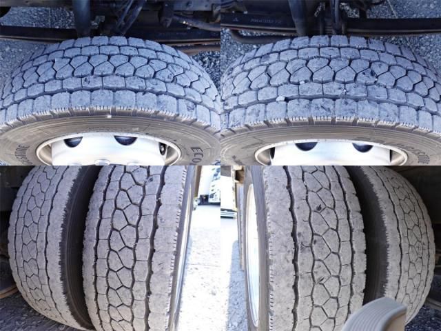 MITSUBISHI FUSOU SUPER GREAT 2014 Image 31