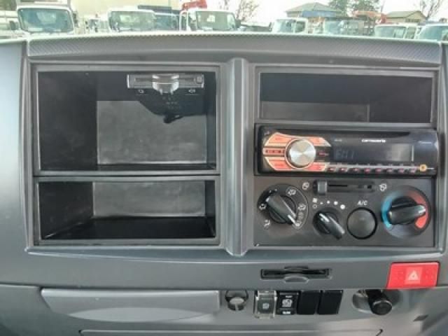 ISUZU ELF 2013 Image 31