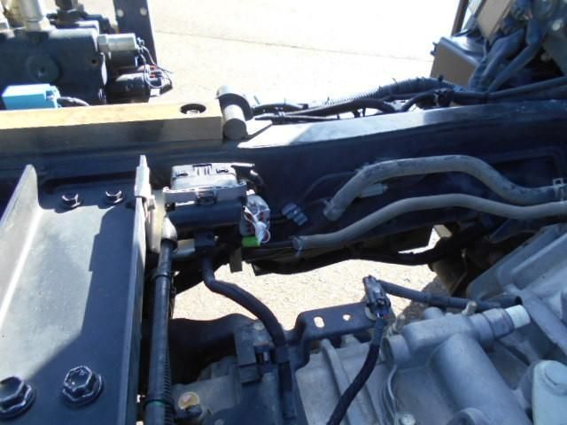 HINO DUTRO 2015 Image 31