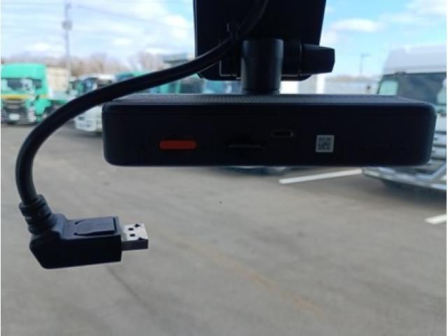 ISUZU ELF 2021 Image 31