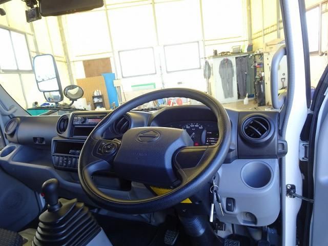 HINO DUTRO 2024 Image 31