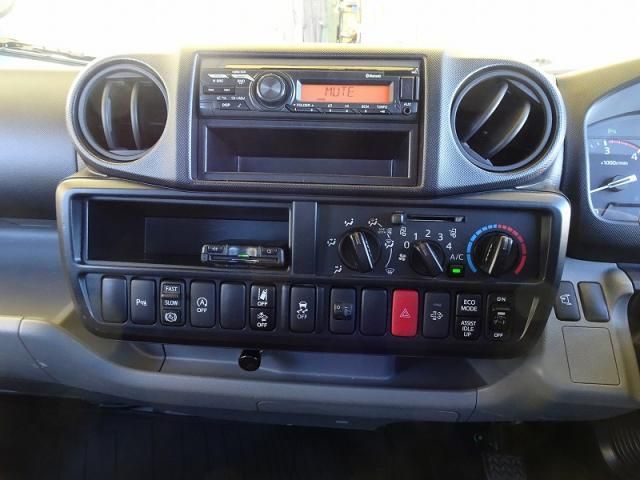 HINO DUTRO 2024 Image 31