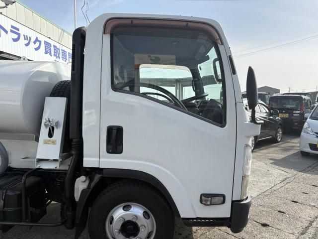 ISUZU ELF 2012 Image 31