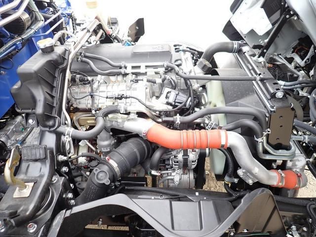 MITSUBISHI CANTER 2025 Image 31