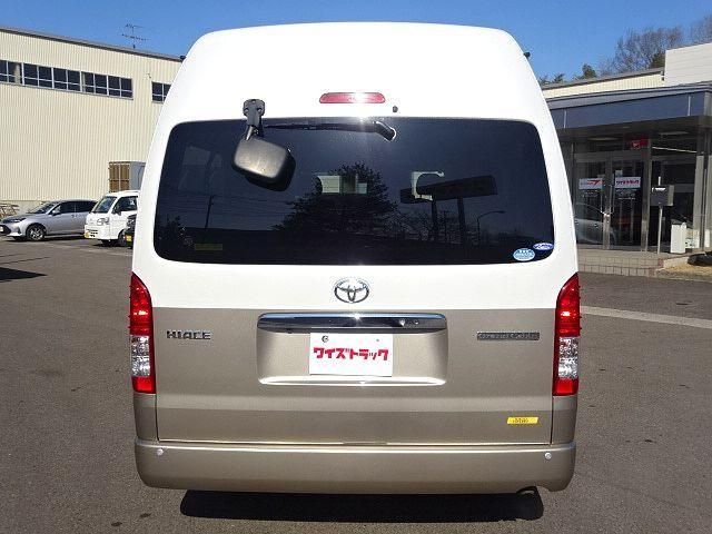 TOYOTA HIACE 2014 Image 31