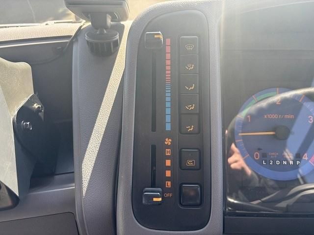 HINO LIESSE 1999 Image 31