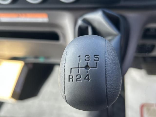 MITSUBISHI CANTER 2025 Image 31