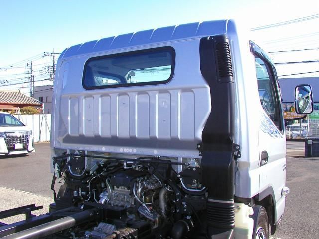 MITSUBISHI CANTER 2022 Image 31