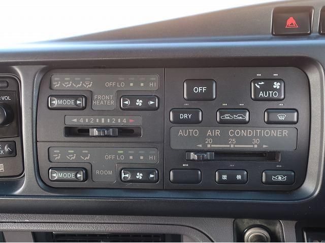 HINO LIESSE 2008 Image 31