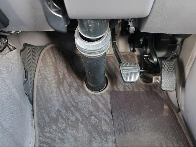 HINO LIESSE 2008 Image 31