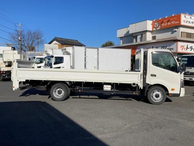 HINO DUTRO 2023 Image 31