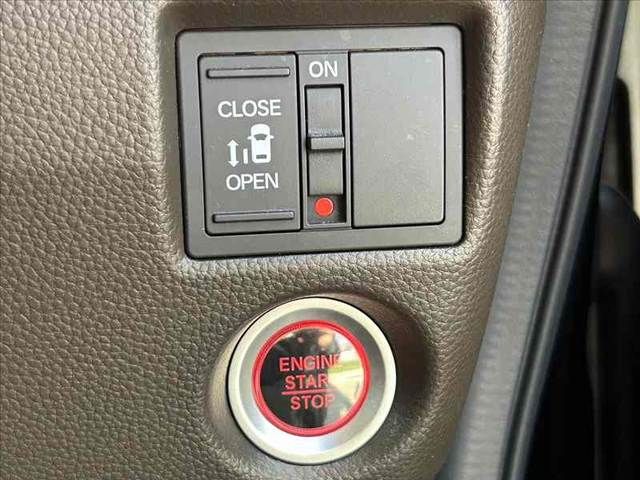 HONDA N BOX 2021 Image 31