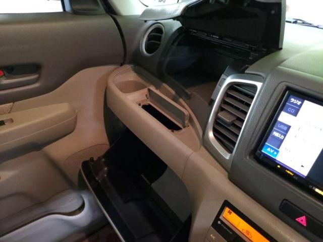 SUZUKI SPACIA 2016 Image 31