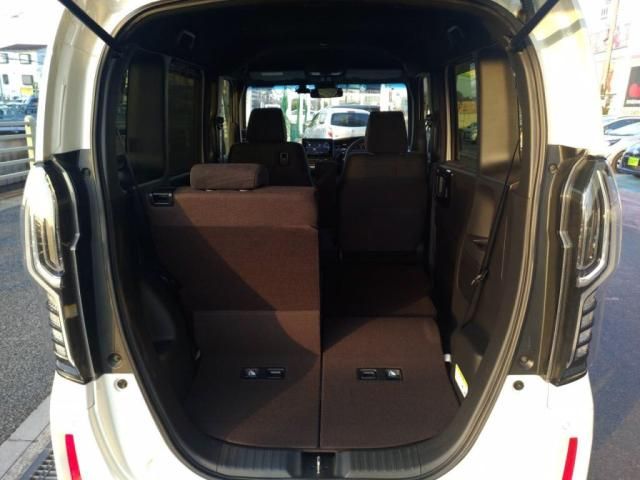 HONDA N BOX CUSTOM 2017 Image 31