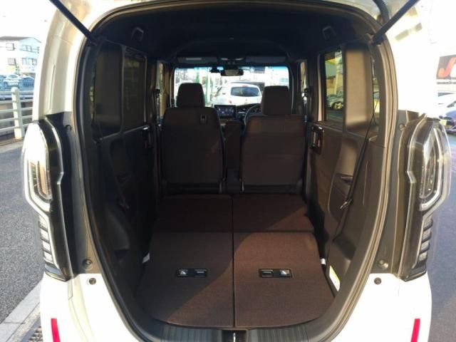 HONDA N BOX CUSTOM 2017 Image 31