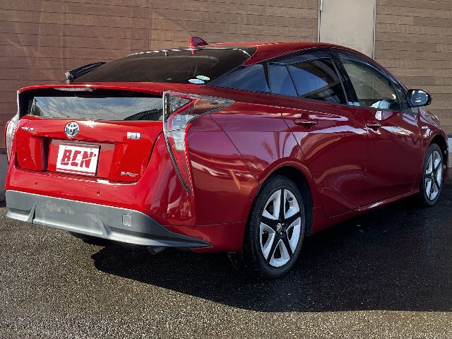 TOYOTA PRIUS 4WD 2016 Image 31
