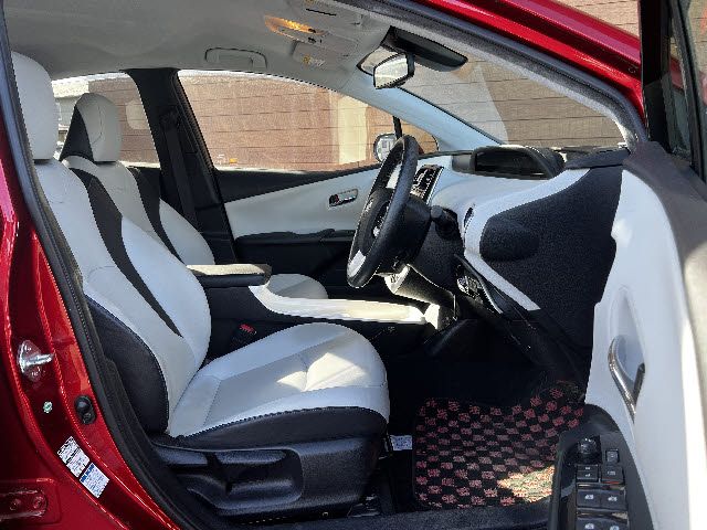 TOYOTA PRIUS 4WD 2016 Image 31