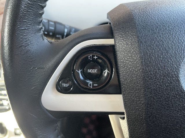 TOYOTA PRIUS 4WD 2016 Image 31