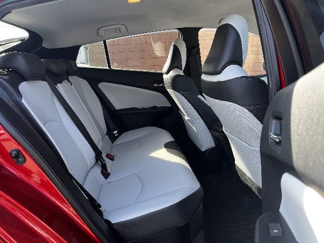 TOYOTA PRIUS 4WD 2016 Image 31