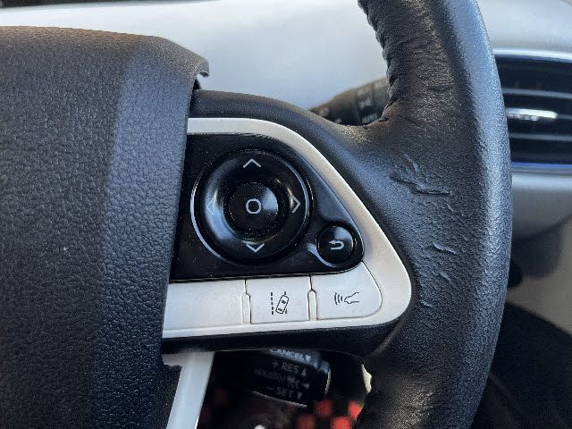 TOYOTA PRIUS 4WD 2016 Image 31