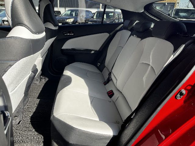 TOYOTA PRIUS 4WD 2016 Image 31