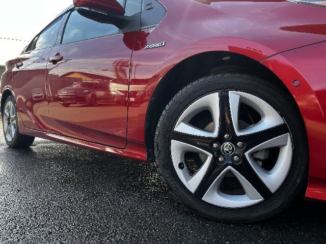 TOYOTA PRIUS 4WD 2016 Image 31