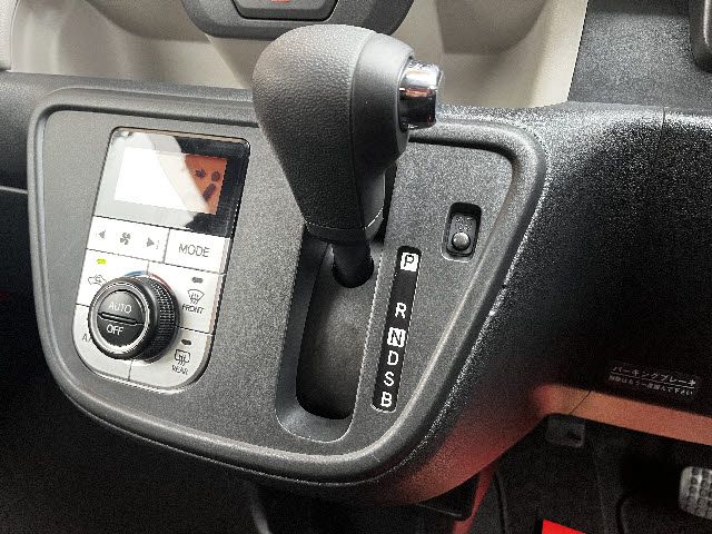 DAIHATSU BOON 2018 Image 31