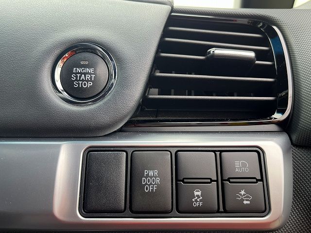 TOYOTA ESTIMA 2017 Image 31