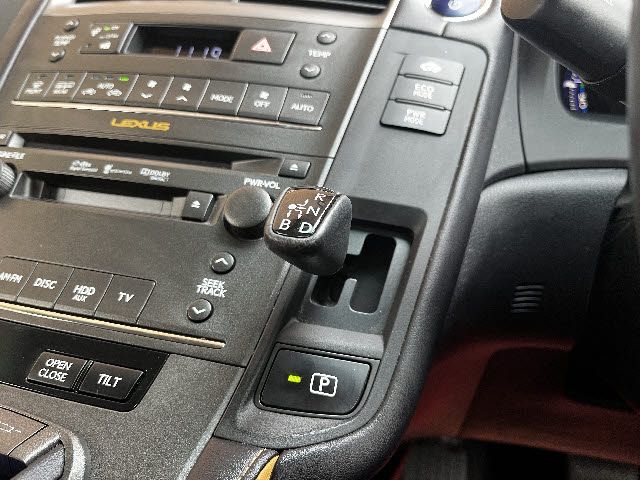 TOYOTA LEXUS HS250H 2013 Image 31