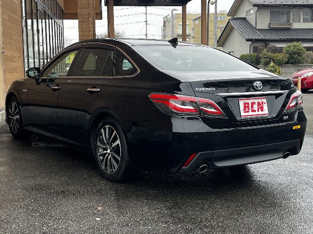 TOYOTA CROWN SEDAN HYBRID 2019 Image 31