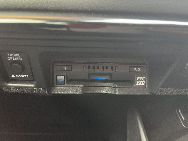 TOYOTA CROWN SEDAN HYBRID 2019 Image 31