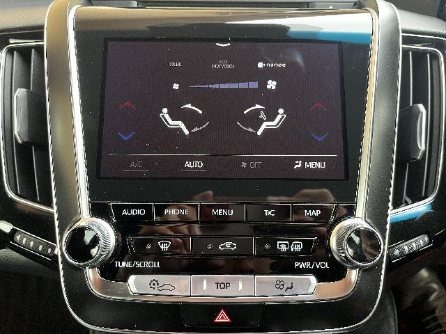 TOYOTA CROWN SEDAN HYBRID 2019 Image 31