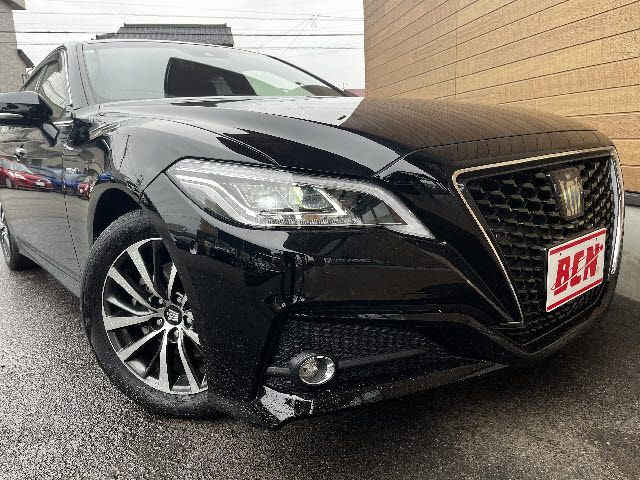 TOYOTA CROWN SEDAN HYBRID 2019 Image 31