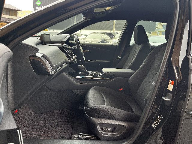 TOYOTA CROWN SEDAN HYBRID 2019 Image 31