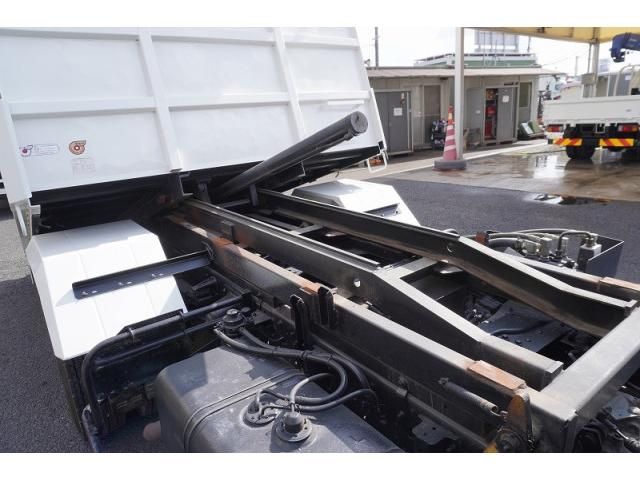 HINO DUTRO 2014 Image 31