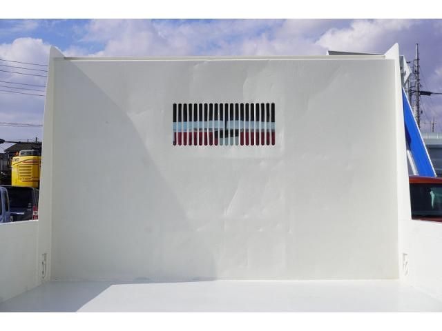 HINO DUTRO 2014 Image 31