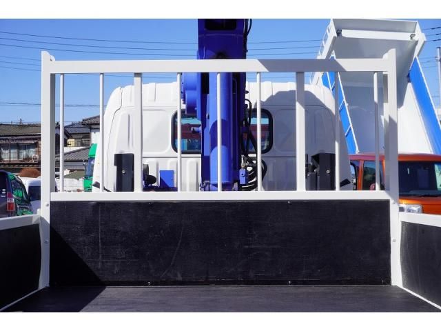 HINO DUTRO 2017 Image 31