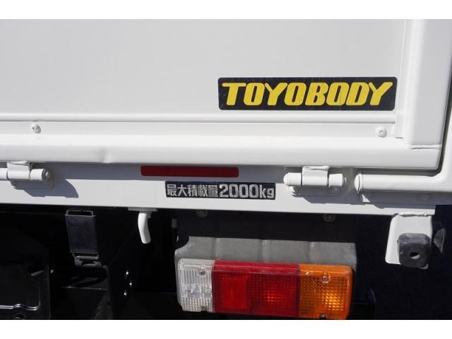 HINO DUTRO 2017 Image 31