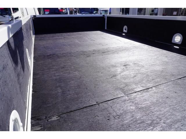 HINO DUTRO 2017 Image 31