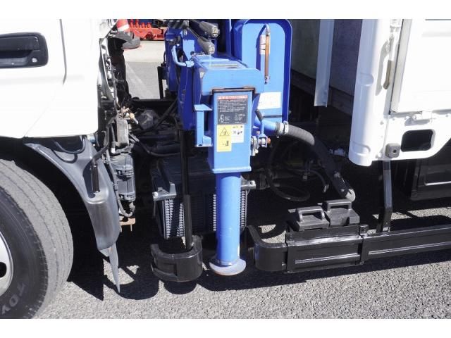 HINO DUTRO 2017 Image 31