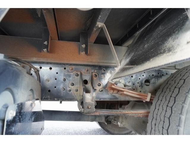 MITSUBISHI FUSOU FIGHTER 2014 Image 31