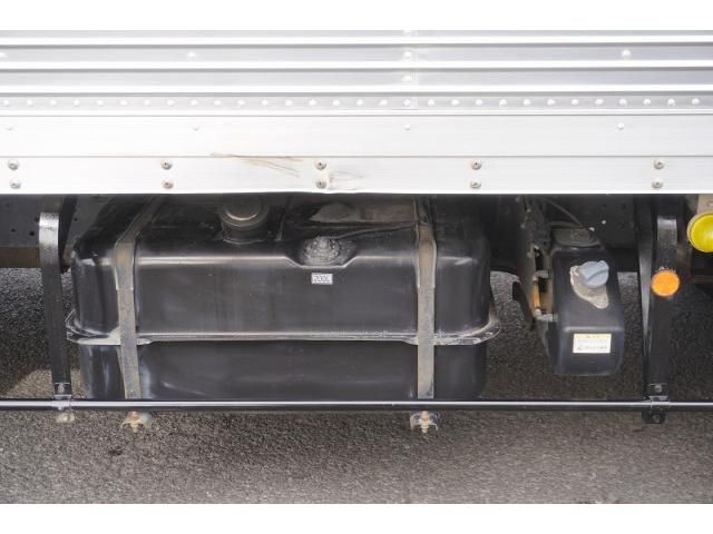 MITSUBISHI FUSOU FIGHTER 2014 Image 31