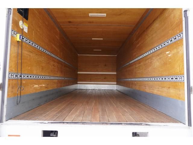 MITSUBISHI FUSOU FIGHTER 2014 Image 31