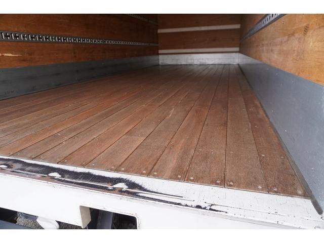 MITSUBISHI FUSOU FIGHTER 2014 Image 31