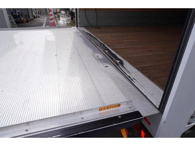 MITSUBISHI FUSOU FIGHTER 2014 Image 31