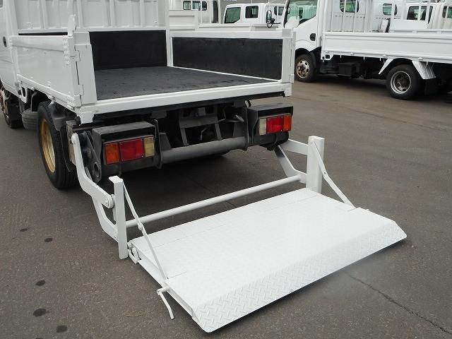 ISUZU ELF 2011 Image 31